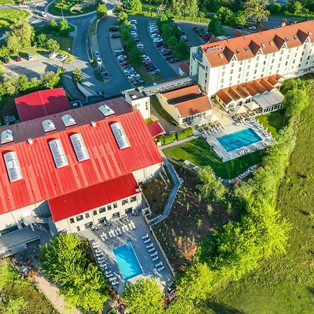 Fair Resort All Inclusive Wellness & Spa Hotel Jena-3